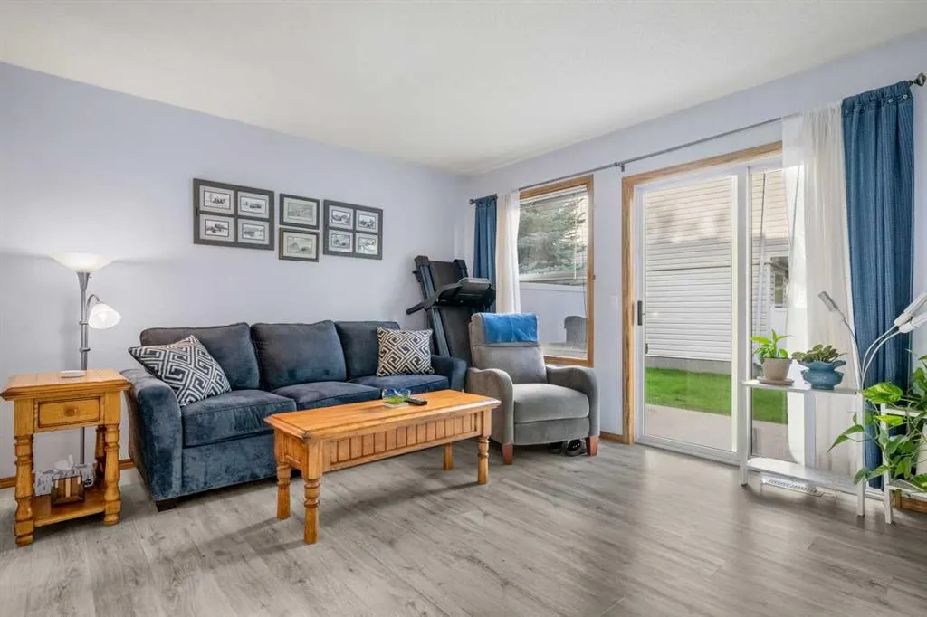 147 Somervale Park SW