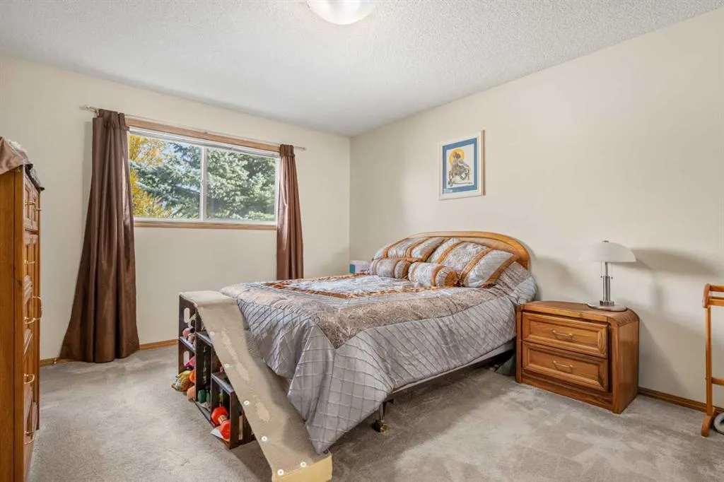 147 Somervale Park SW