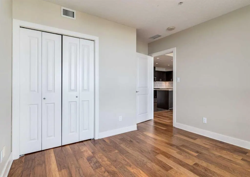 77 Spruce Place SW, #1801