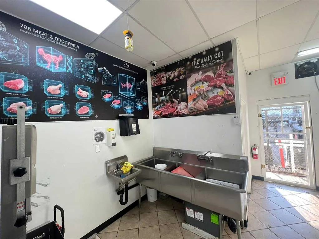 507 Falconbridge Boulevard NE, #722