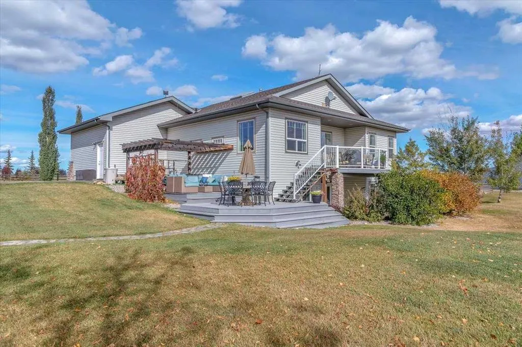 387016 Sundance Trail W