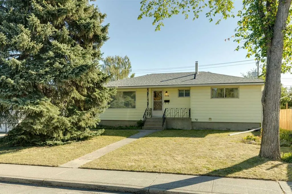 4316 45 Street SW
