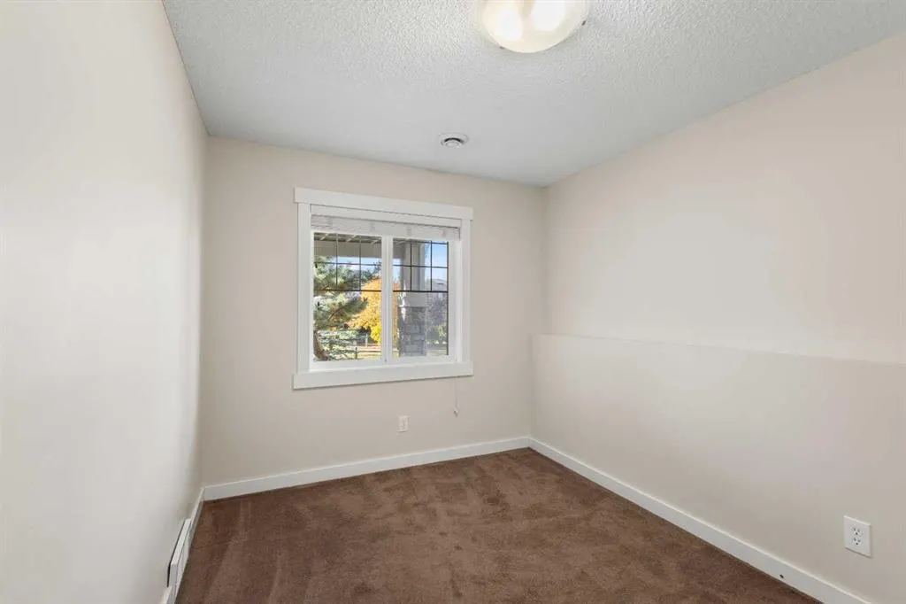 139 Coopers Hill SW