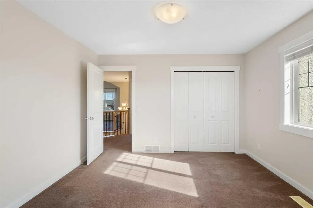 139 Coopers Hill SW