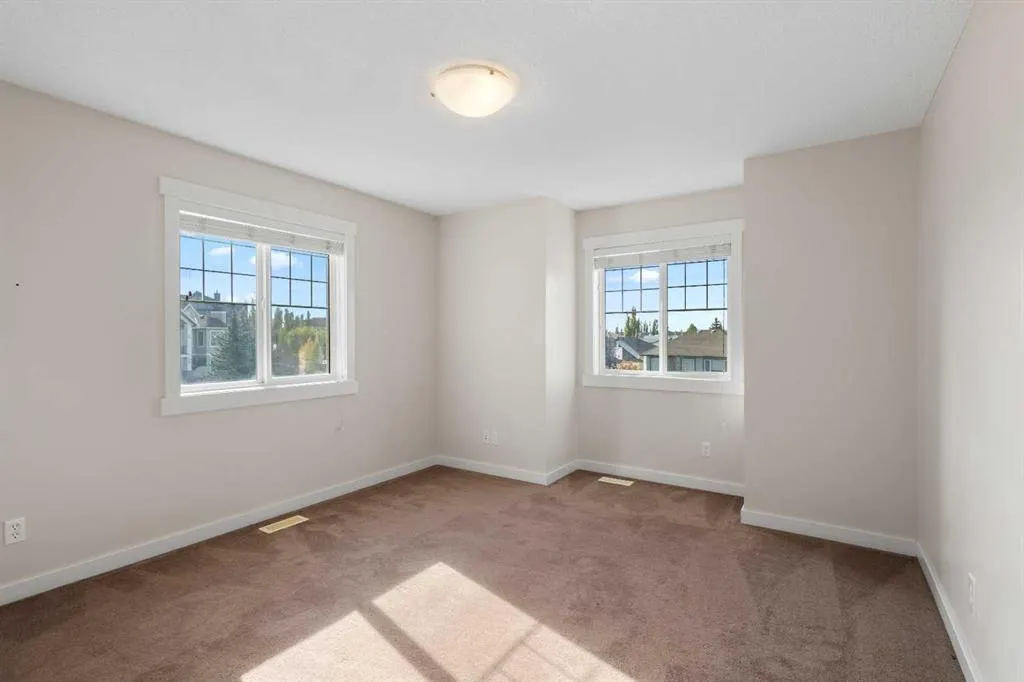 139 Coopers Hill SW