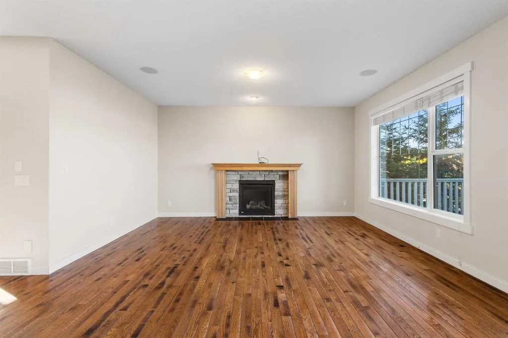 139 Coopers Hill SW