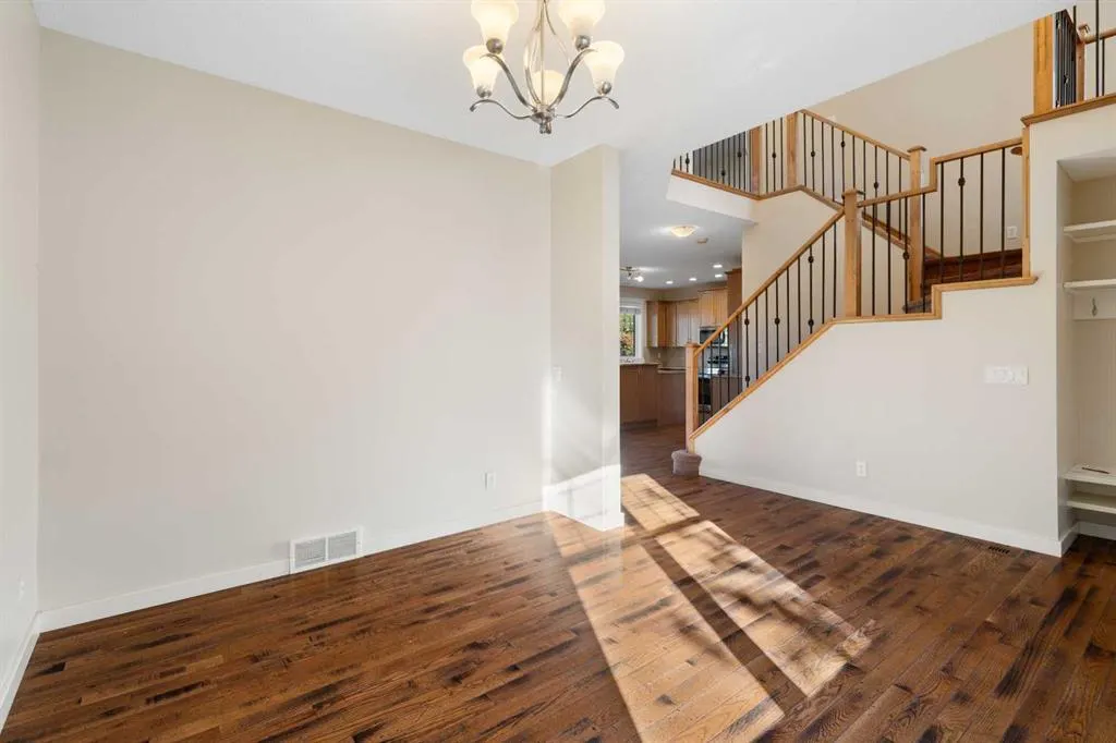 139 Coopers Hill SW