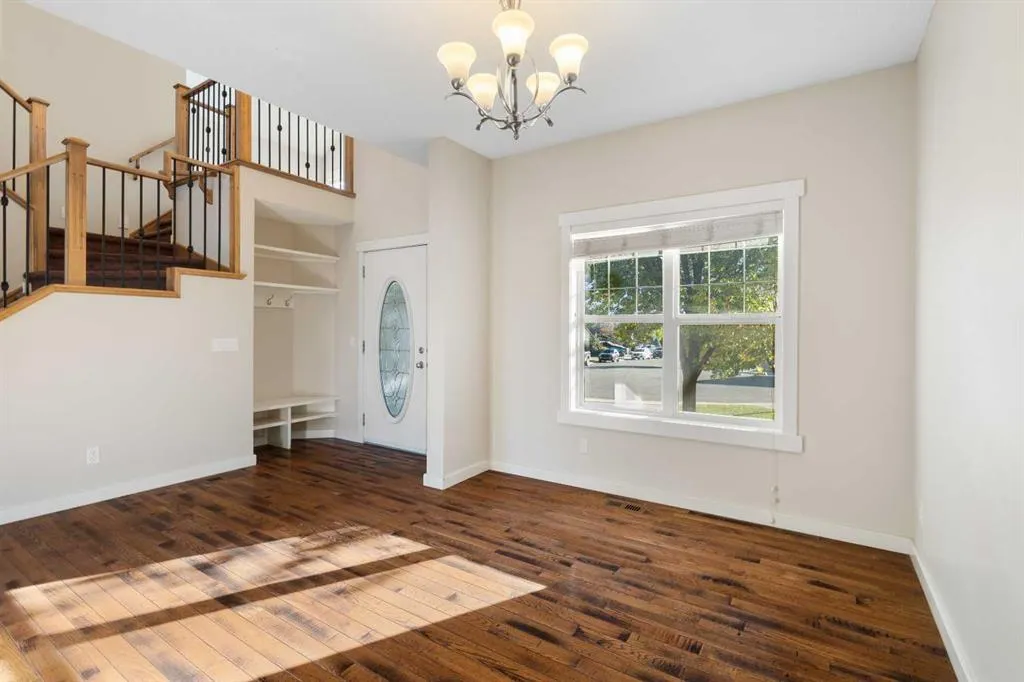 139 Coopers Hill SW