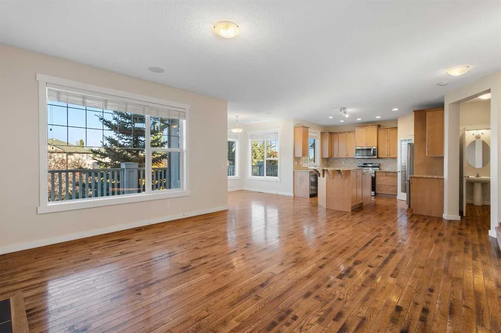 139 Coopers Hill SW