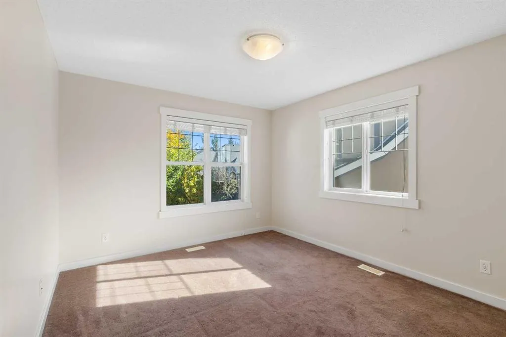 139 Coopers Hill SW