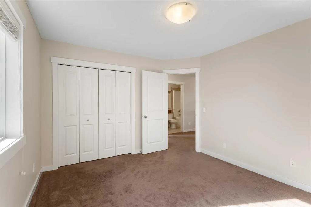 139 Coopers Hill SW