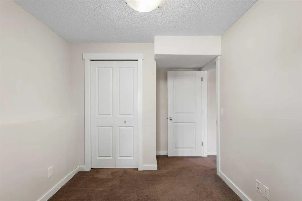 139 Coopers Hill SW