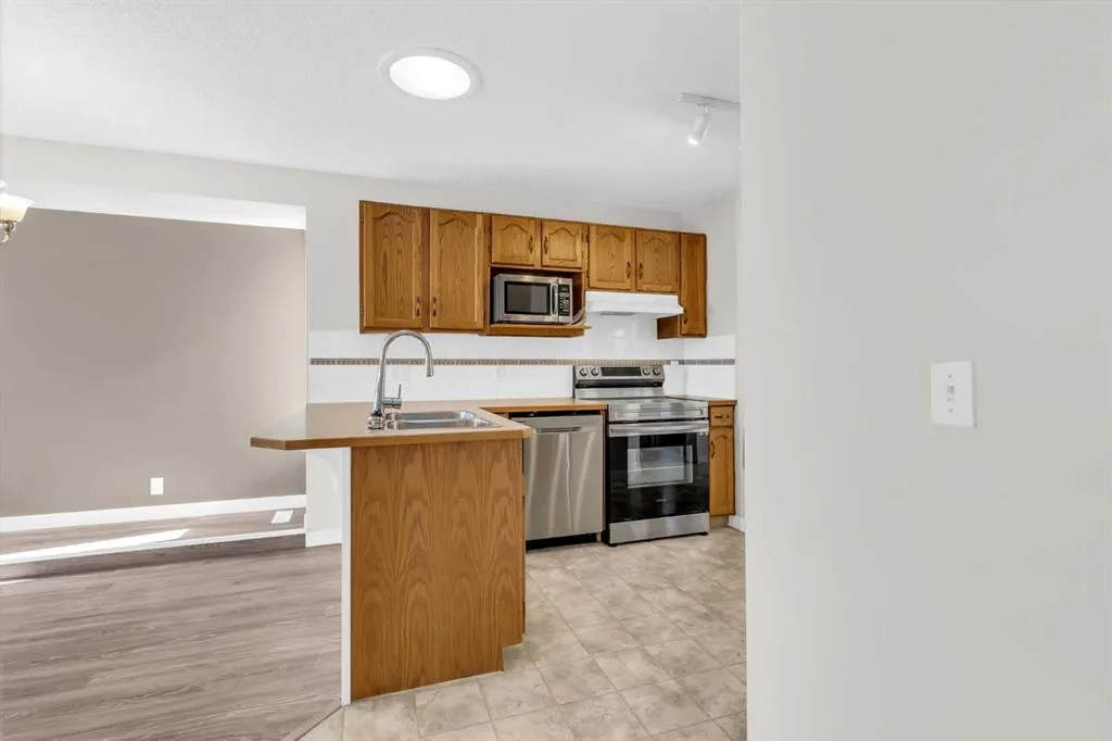 110 West Creek Bay