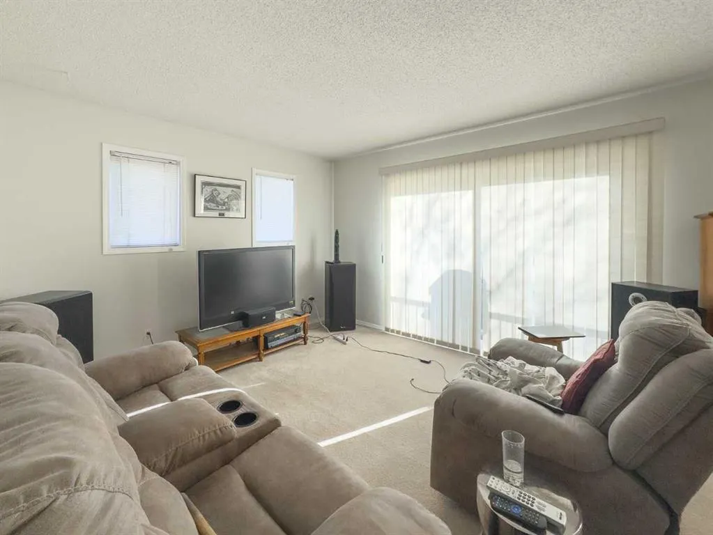 3 Alberta Avenue