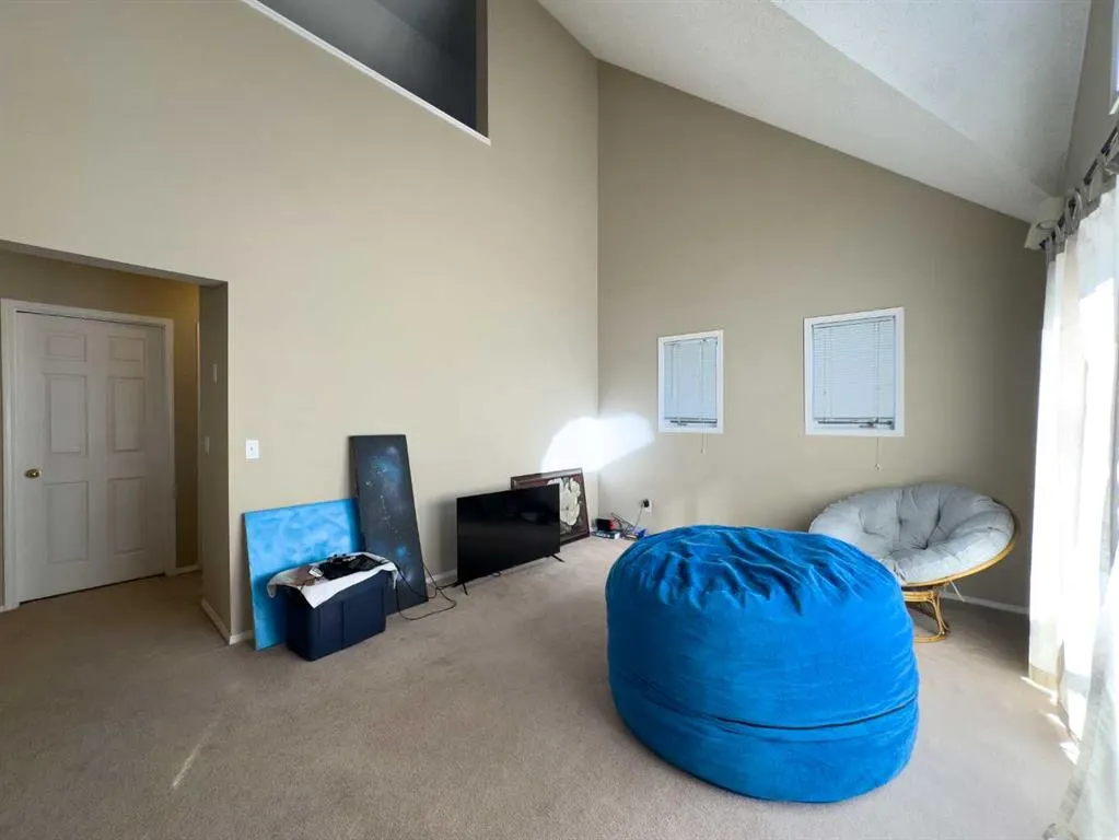 3 Alberta Avenue