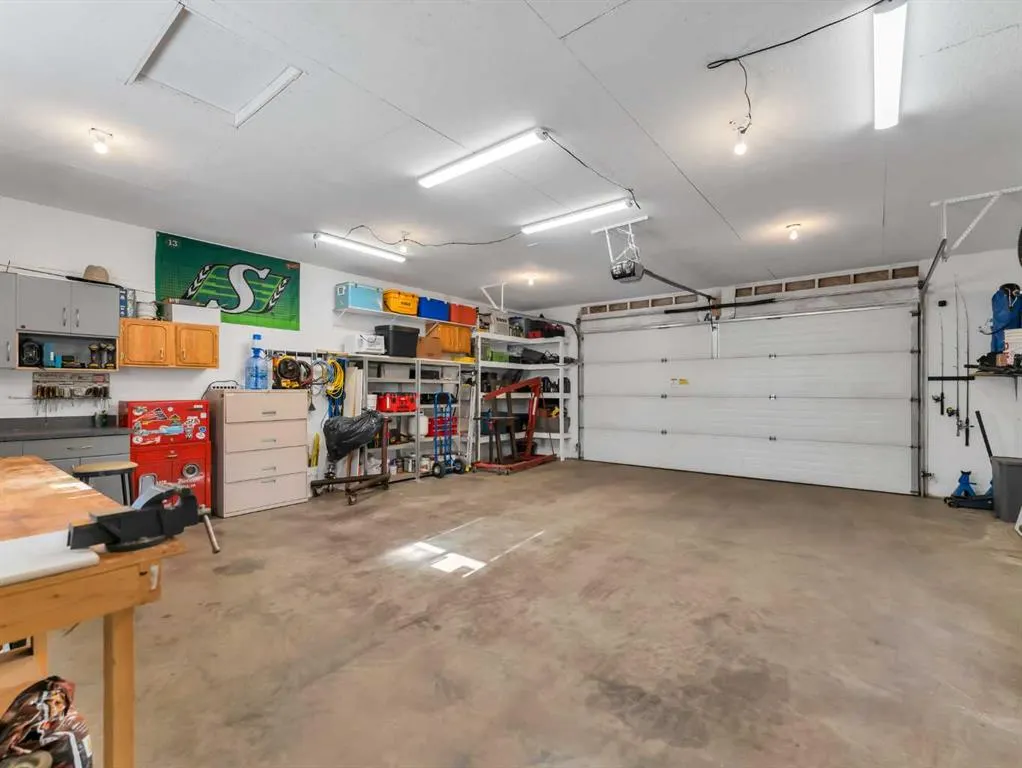 148 Cypress Way SE