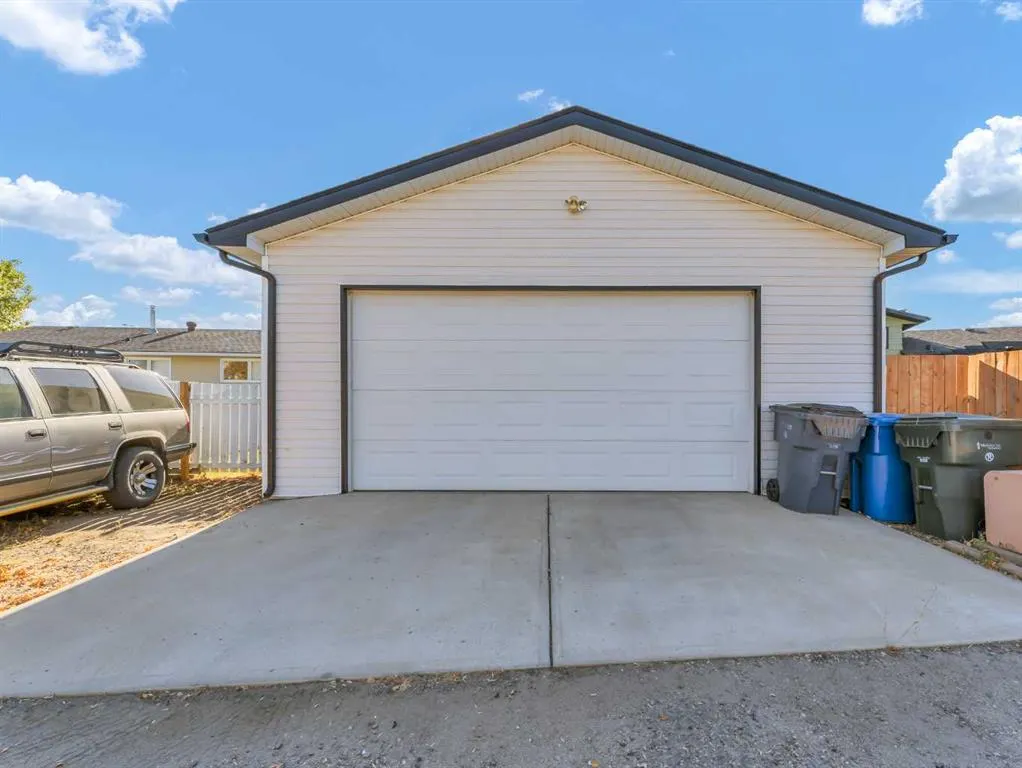148 Cypress Way SE