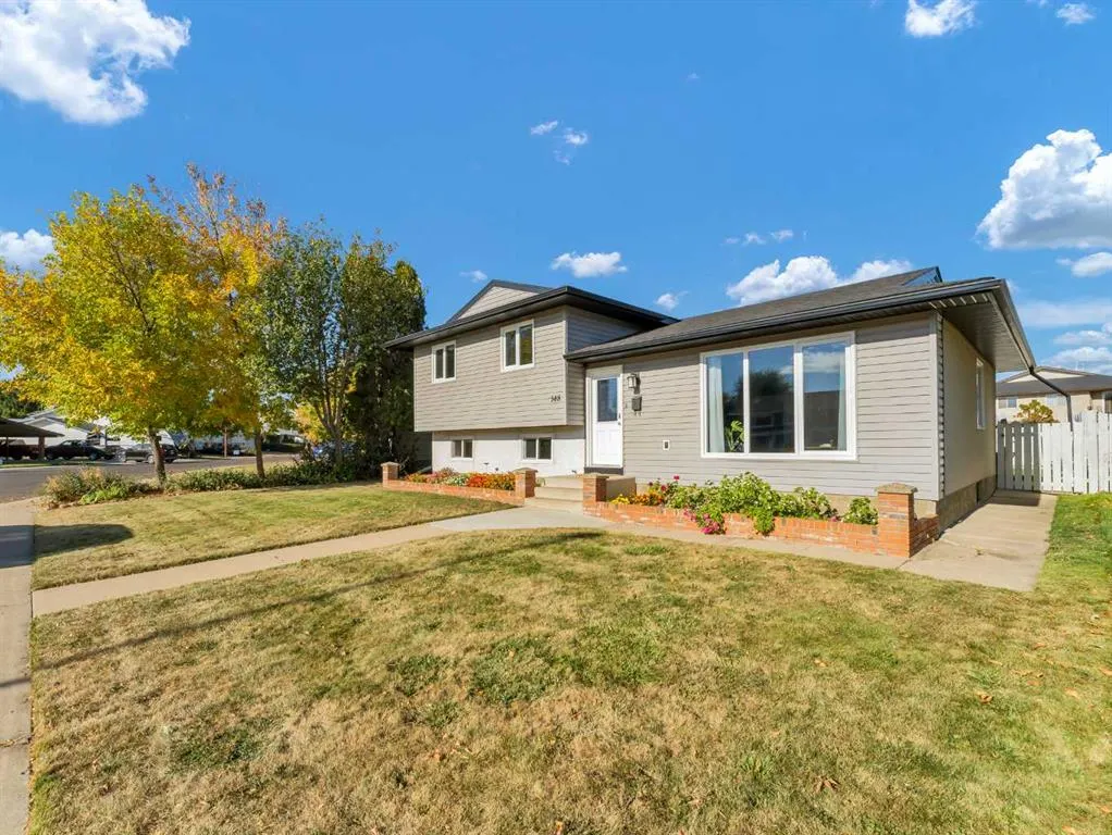 148 Cypress Way SE