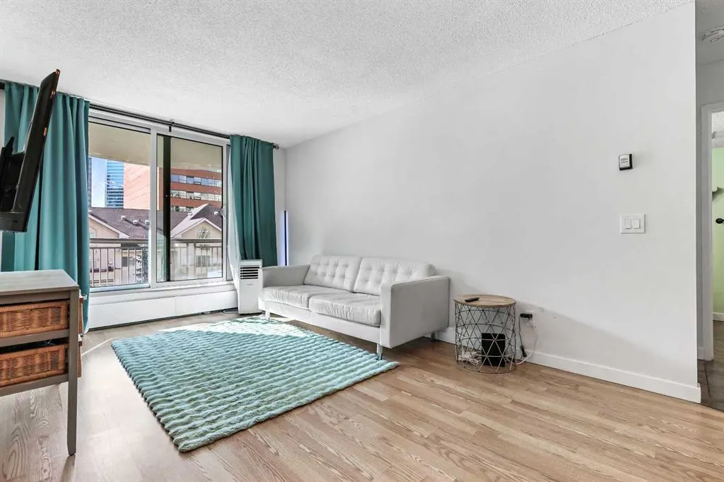 738 3 Avenue SW, #607