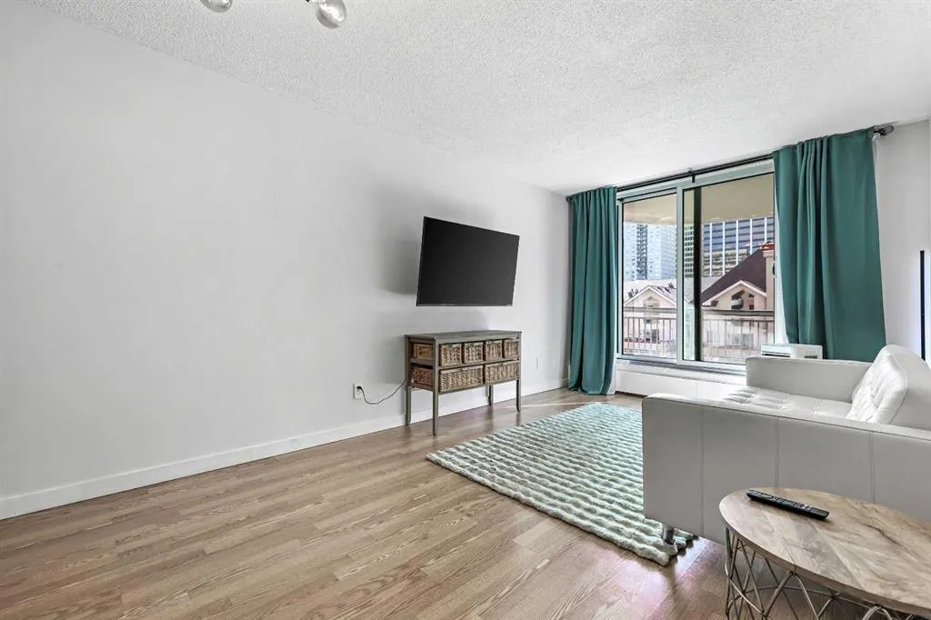 738 3 Avenue SW, #607