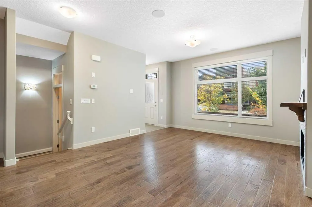 4728 17 Avenue NW, #1
