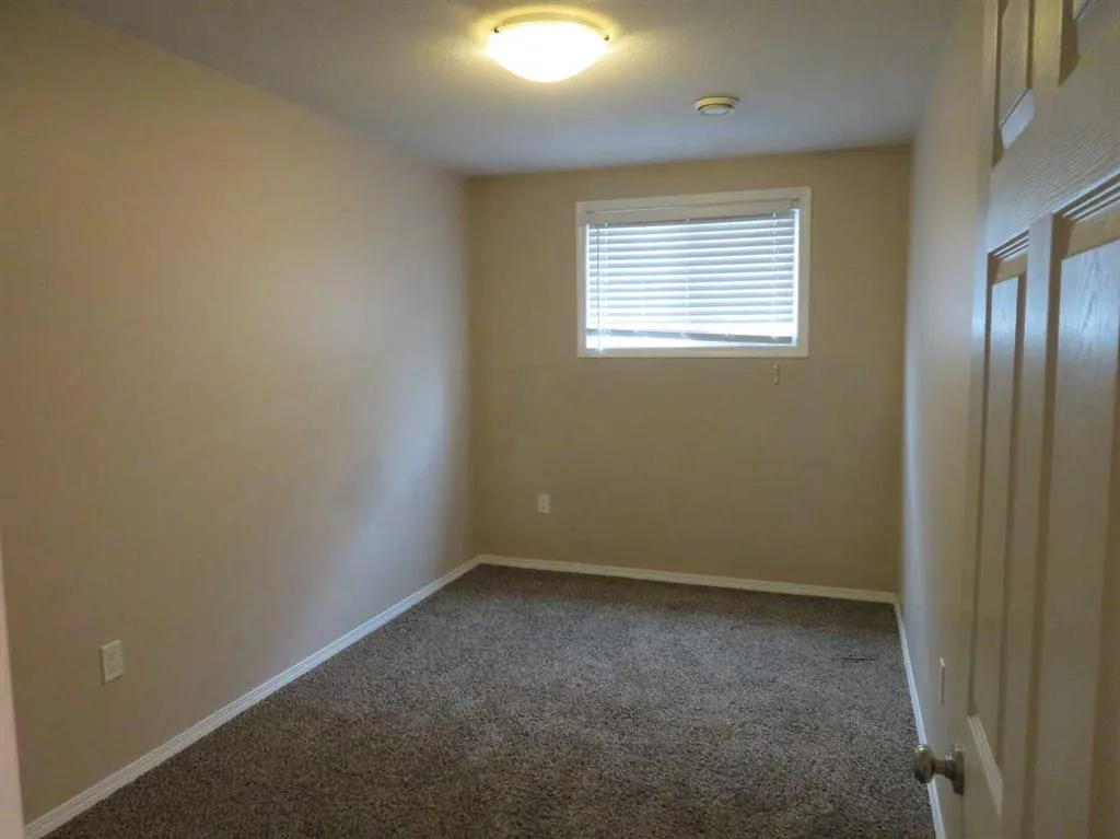 4729 45 Street, #3