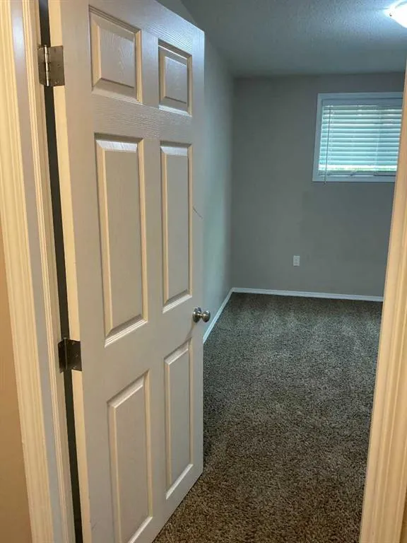 4729 45 Street, #3