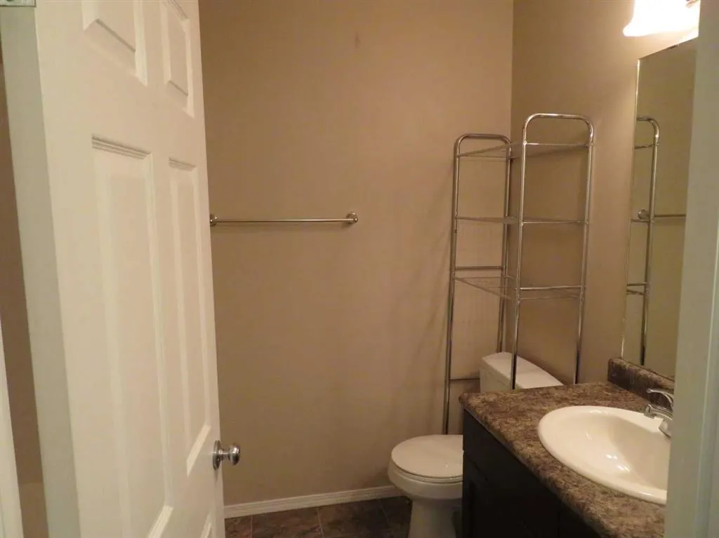 4729 45 Street, #3