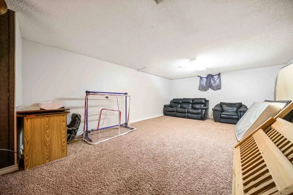 13512 Range Road 63