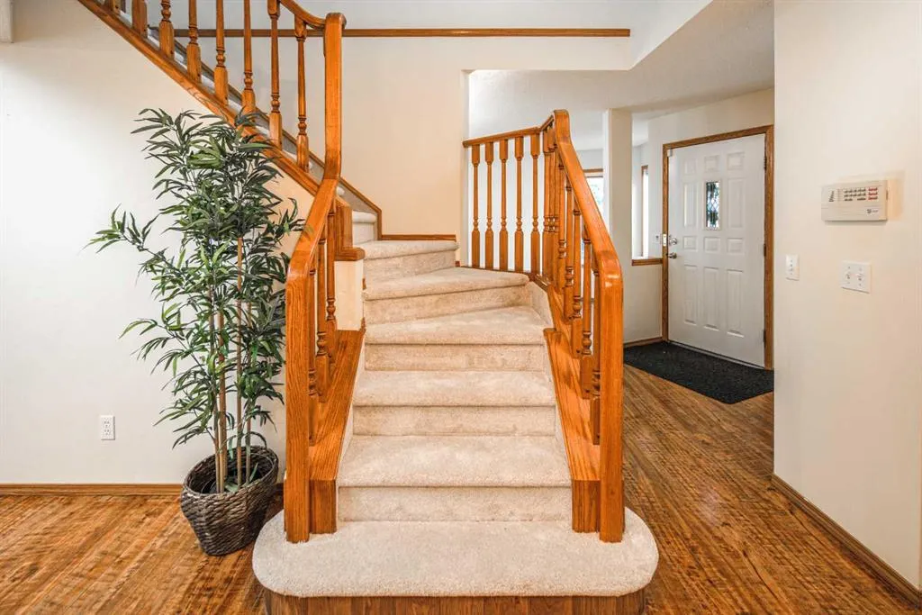 254 Sierra Vista Terrace SW