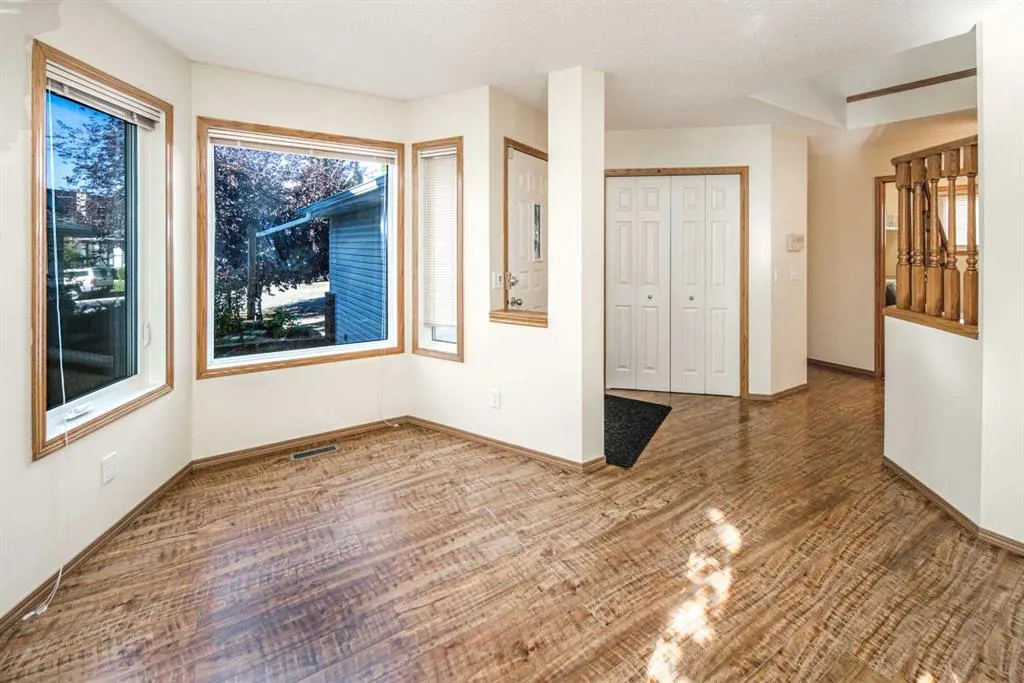 254 Sierra Vista Terrace SW