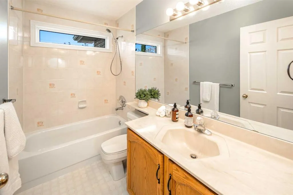 254 Sierra Vista Terrace SW
