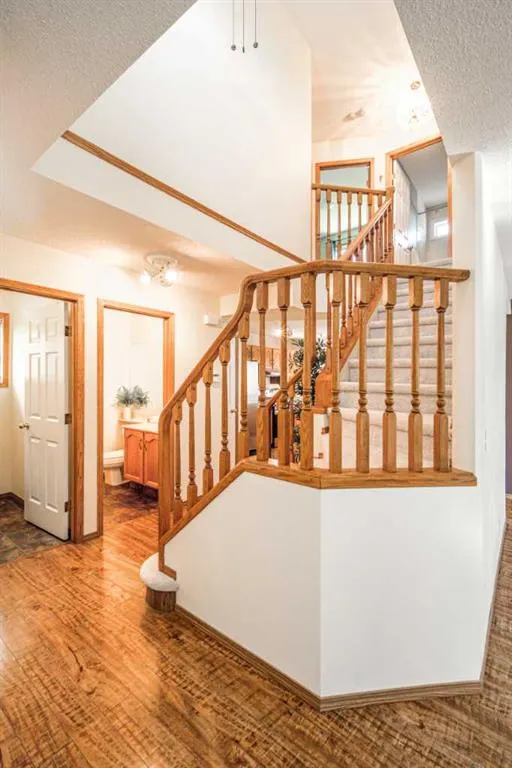 254 Sierra Vista Terrace SW