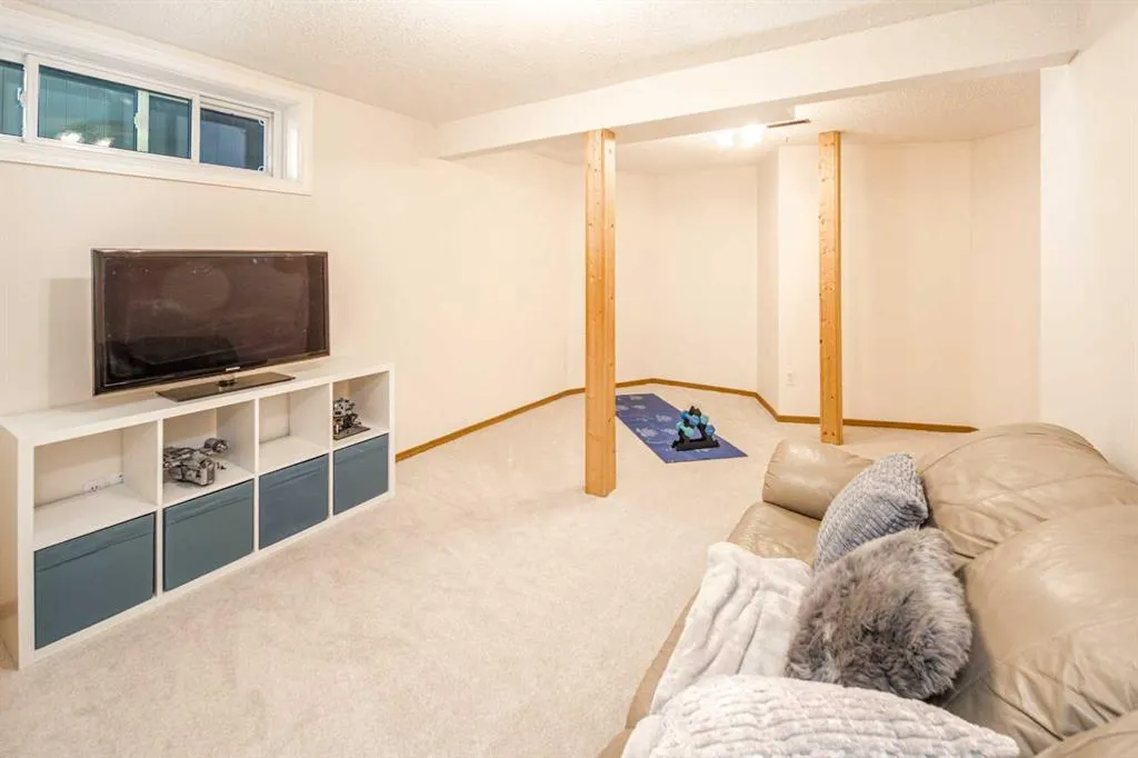 254 Sierra Vista Terrace SW
