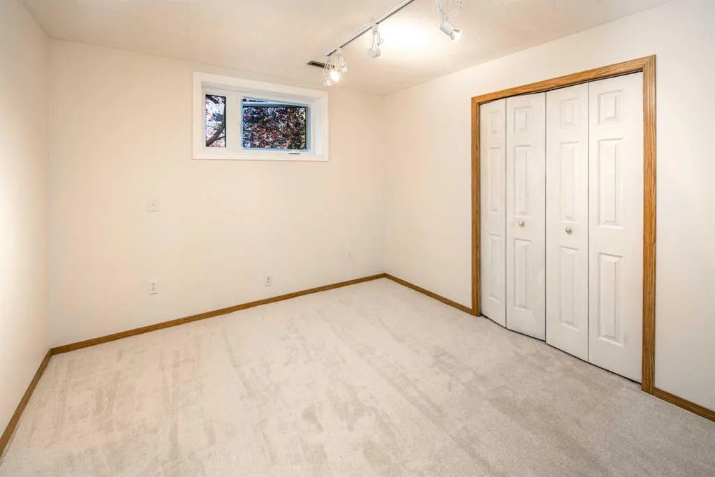 254 Sierra Vista Terrace SW
