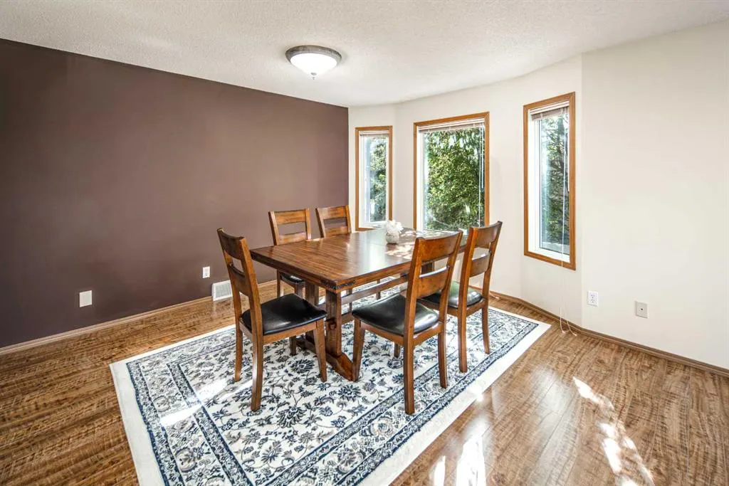 254 Sierra Vista Terrace SW