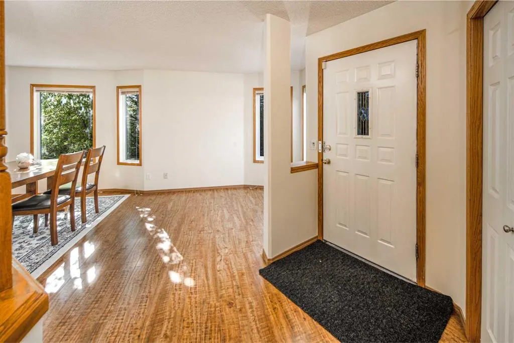 254 Sierra Vista Terrace SW