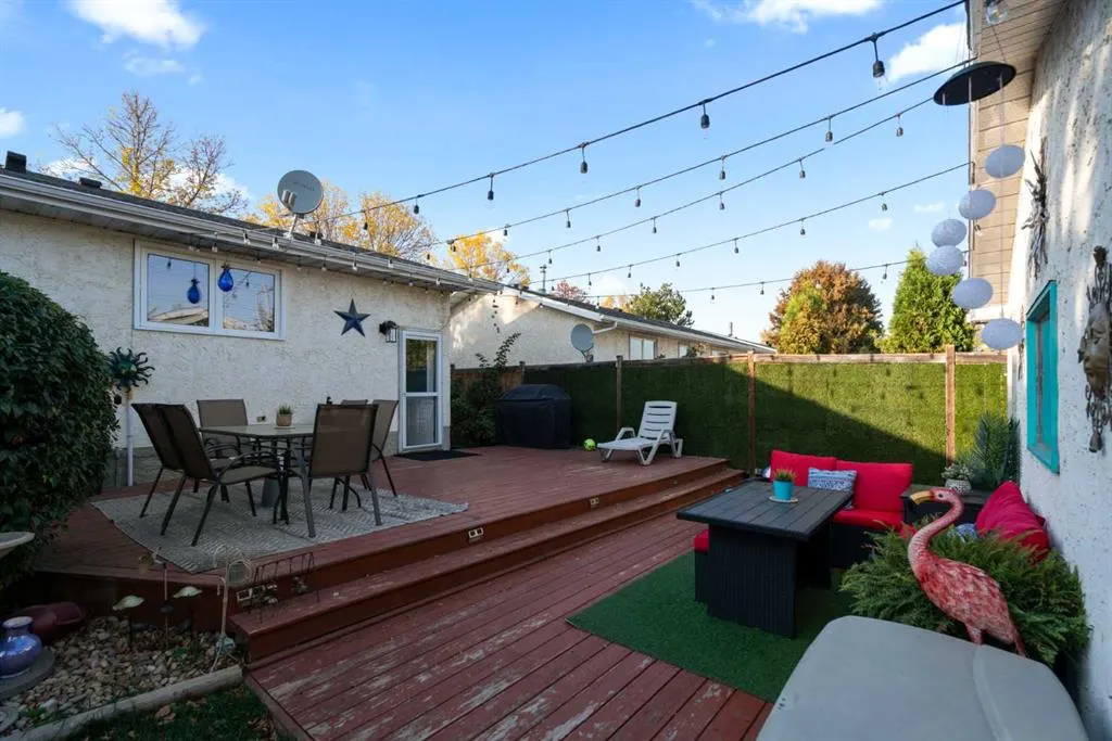 3735 66 Street