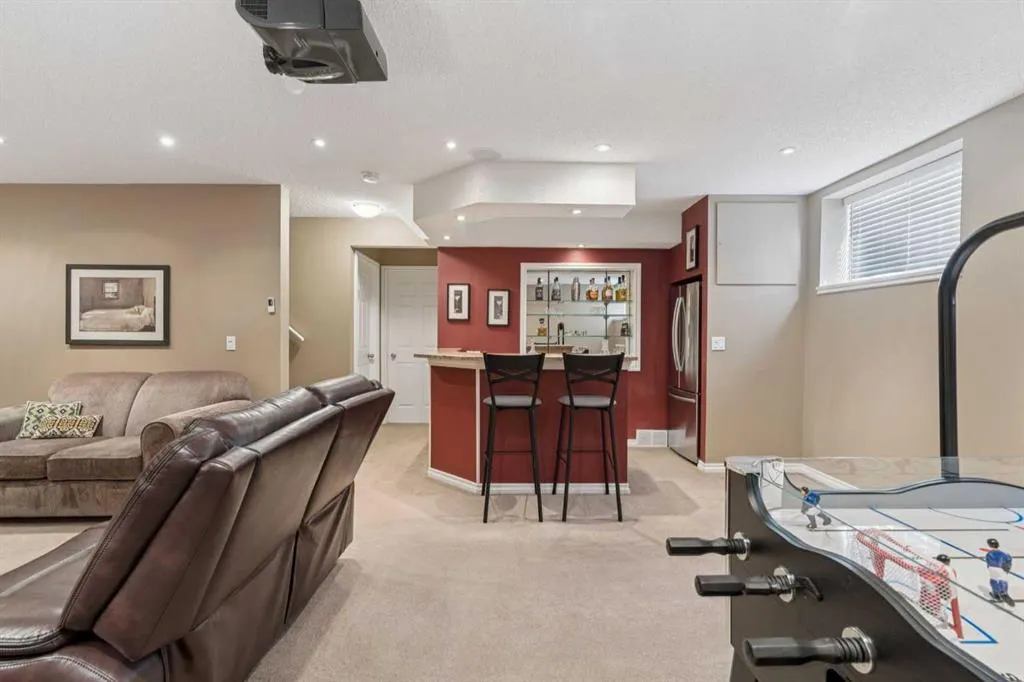 69 Rocky Ridge Heath NW