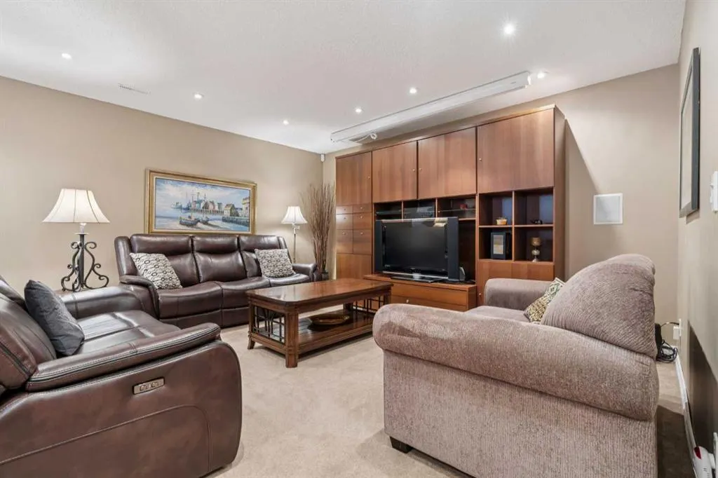 69 Rocky Ridge Heath NW