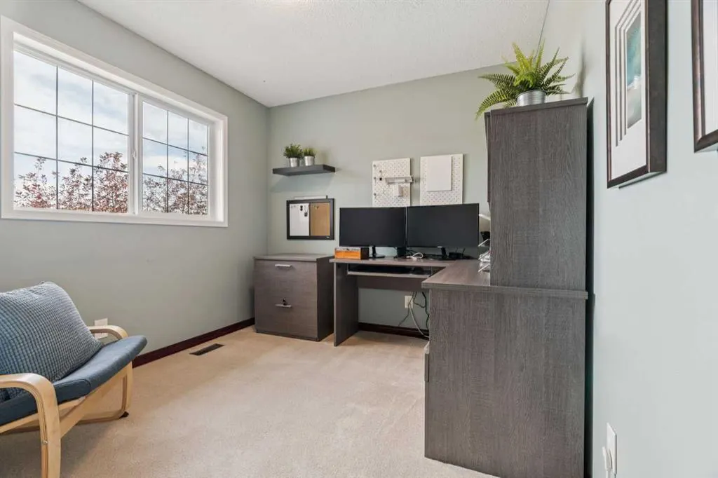 69 Rocky Ridge Heath NW