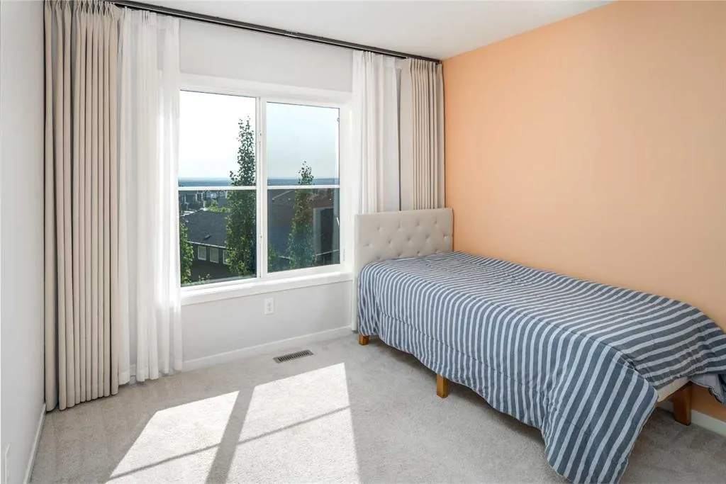 355 Nolancrest Heights NW, #601