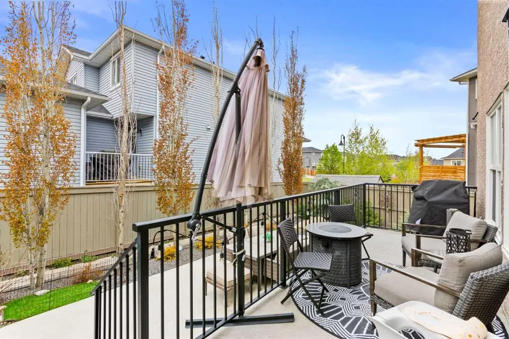 148 Baysprings Court SW