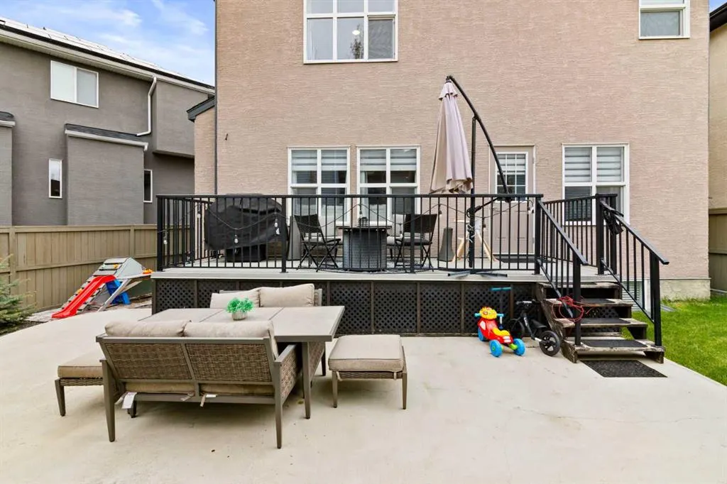 148 Baysprings Court SW