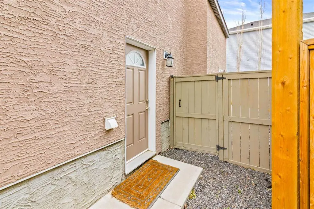 148 Baysprings Court SW