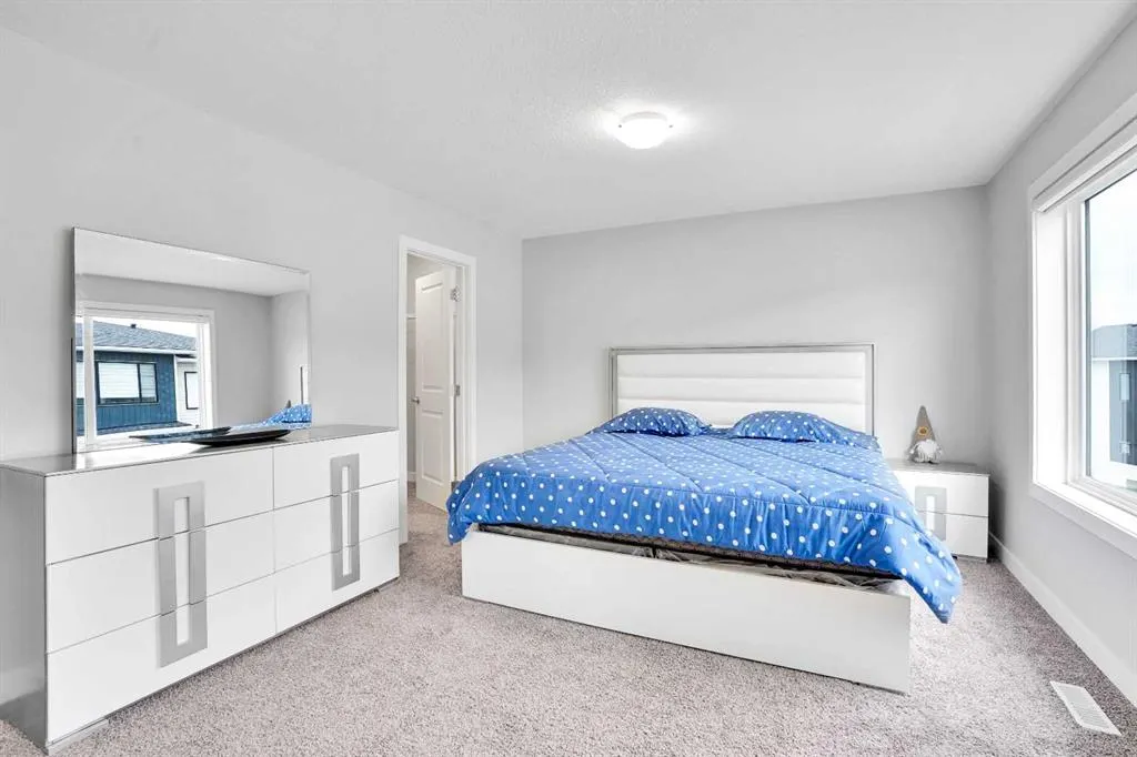 114 Crestridge Hill SW