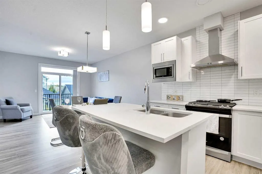 114 Crestridge Hill SW