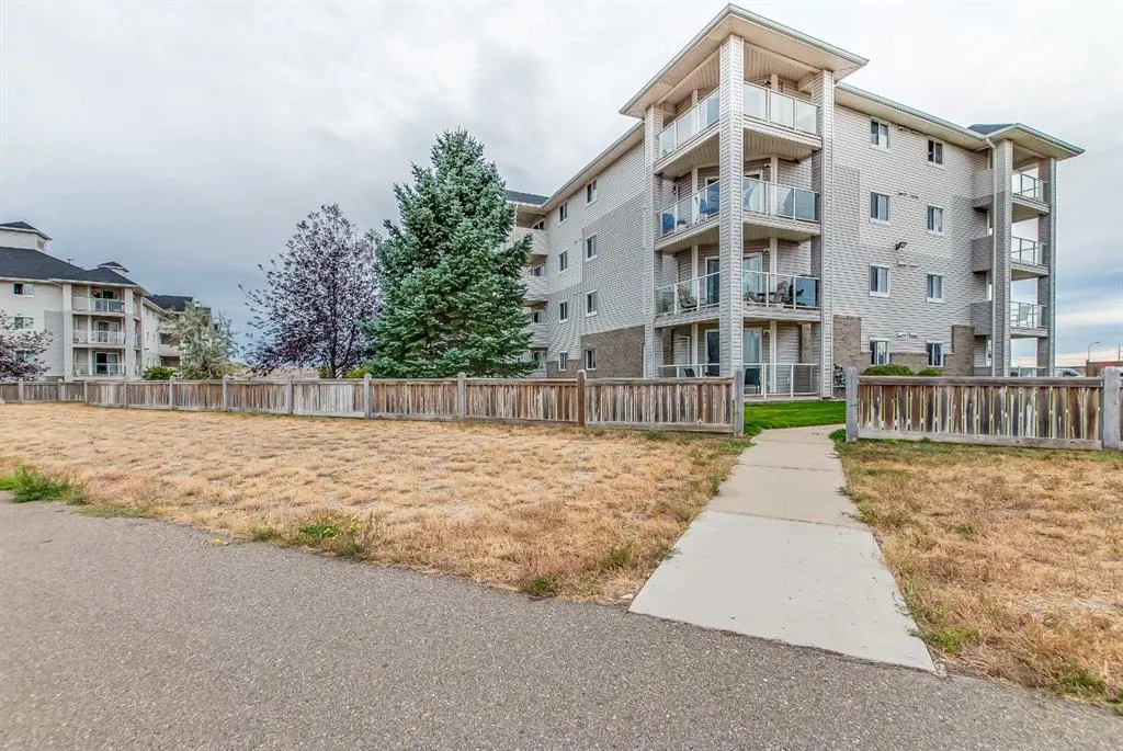 1648 Saamis Drive NW, #418