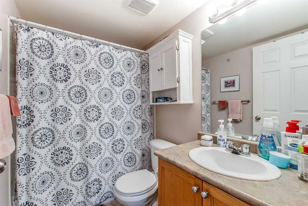 1648 Saamis Drive NW, #418