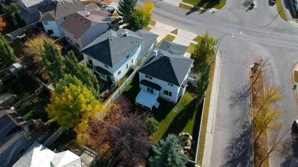 576 Douglas Glen Boulevard SE